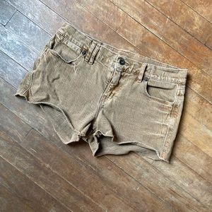 NWOT Madewell tan size 25 shorts.